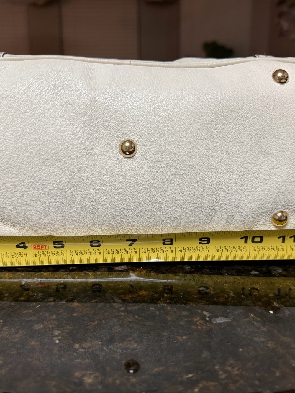 Gucci White Leather Shoulder Bag with Green and Red Stripe Detail - Picture 9 of 11